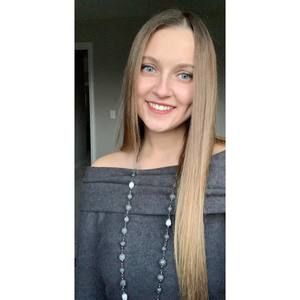 Meet your Posher, Christina